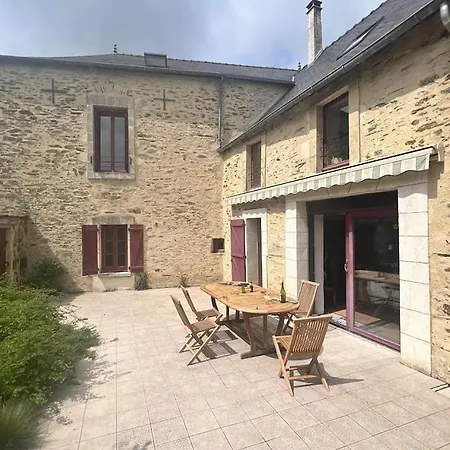 Maison Confortable Et Spacieuse * Parennes