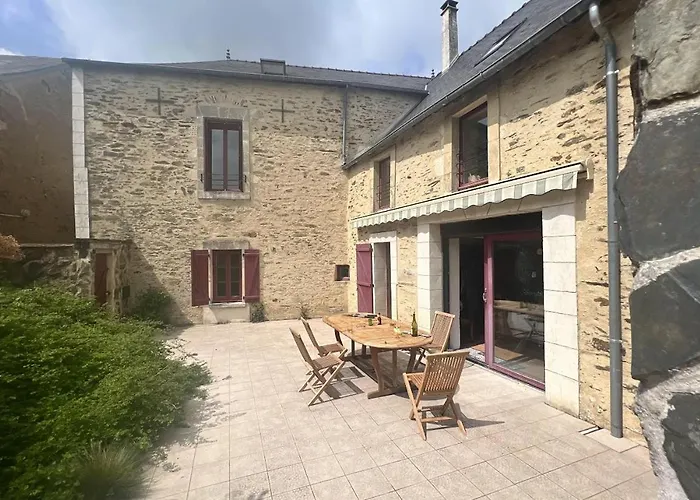 Maison Confortable Et Spacieuse * Parennes